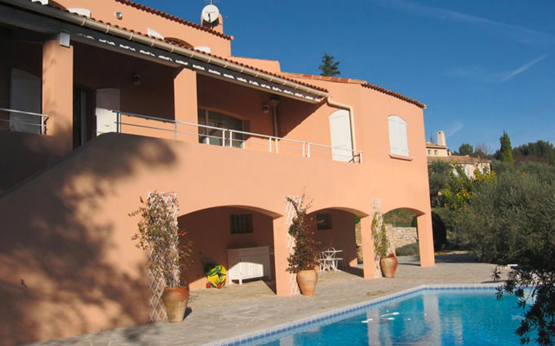 Façadier à Aix en Provence pour le ravalement de façade de maison